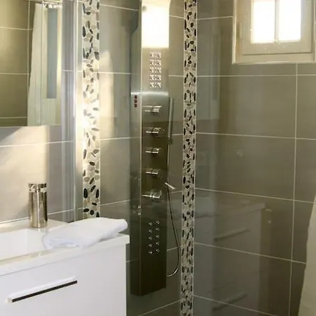La D'ariane-piscine-jaccuzi-15 Mn *