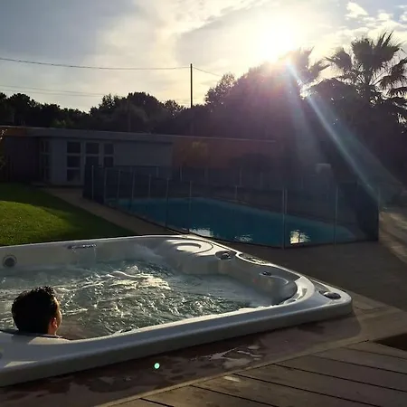 La D'ariane-piscine-jaccuzi-15 Mn Vendargues