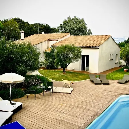 La D'ariane-piscine-jaccuzi-15 Mn *
