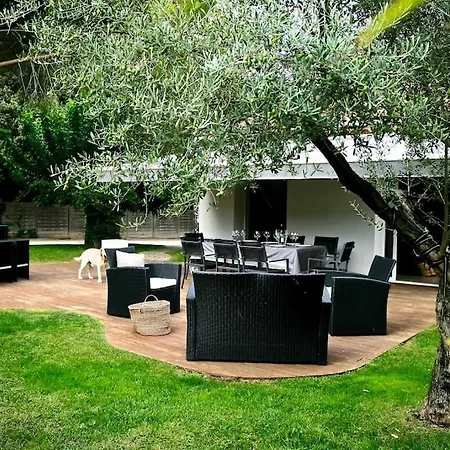 Villa La D'ariane-piscine-jaccuzi-15 Mn